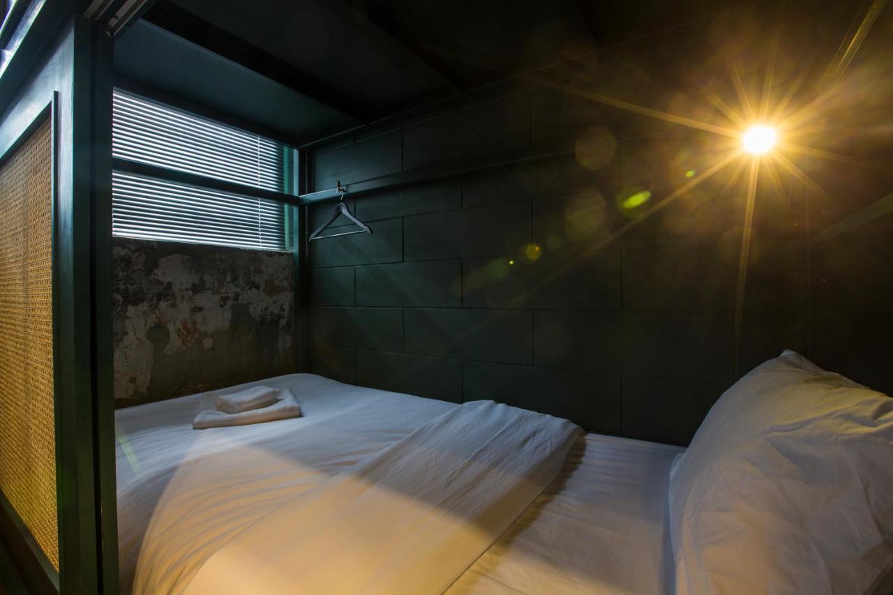 Azure Hostel Bangkok Dış mekan fotoğraf